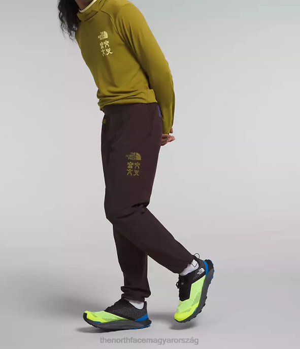 The North Face ruházat J2LJ216 szénbarna férfiak trailwear okt kocogók